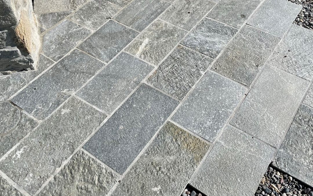 Quartzite Sawn Edge Paving Select Stone