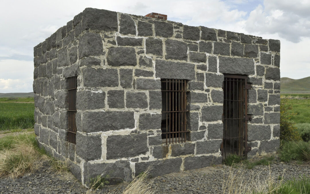 Granite quarry jail 0107