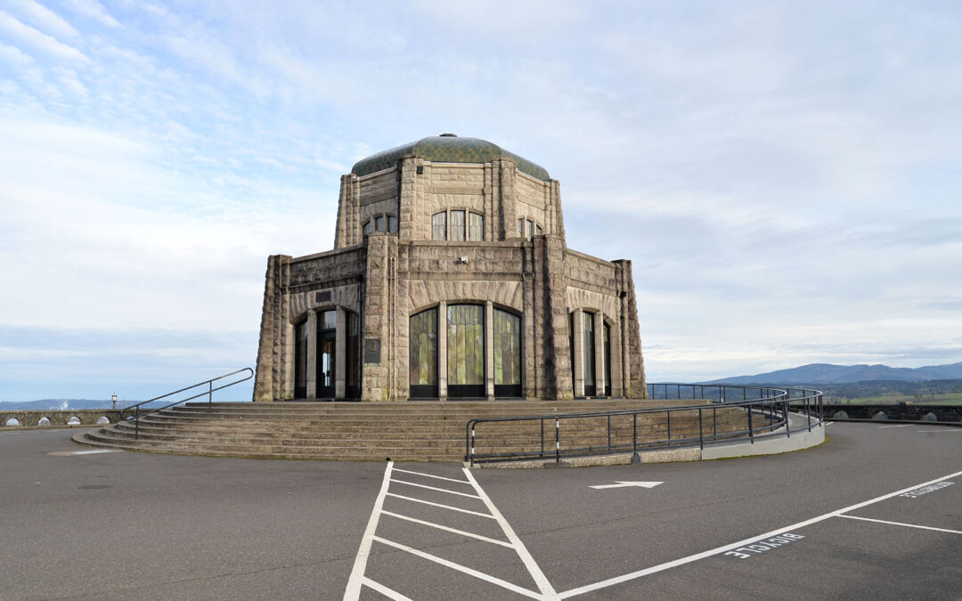 Vista House 8276