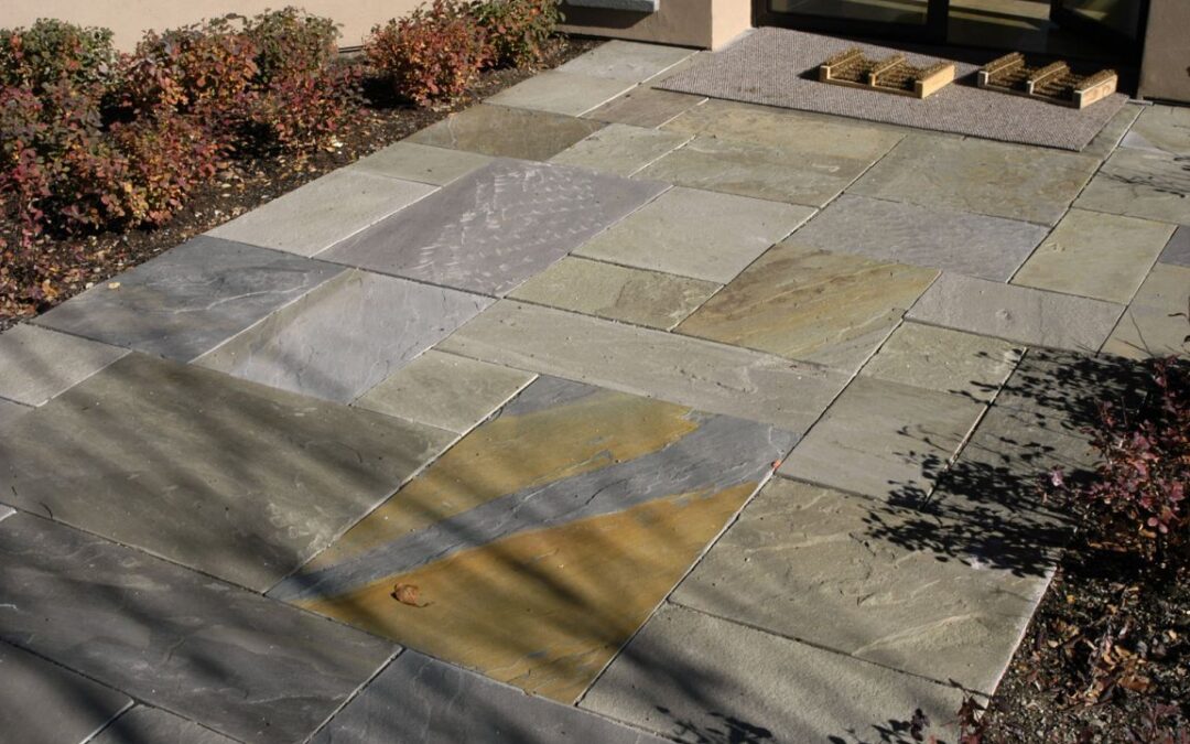 Bluestone sawn-flamed pavers 4090