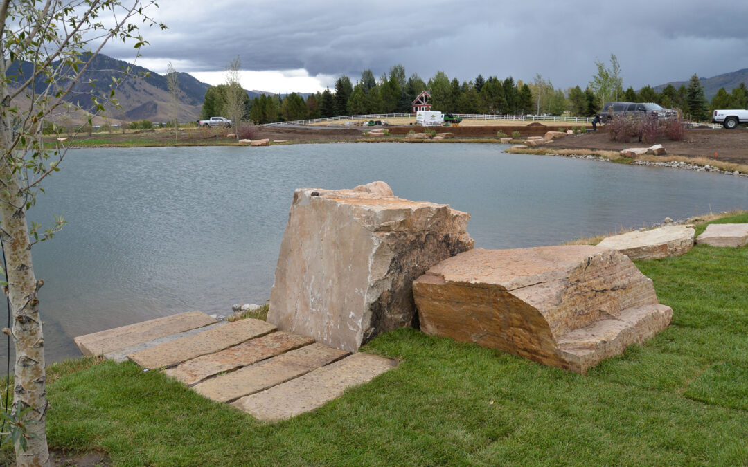 Colorado Buff boulders 7570